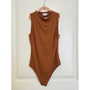 Los Angeles Boutique LIVE IN THE MOMENT Fitted Stretch Tan Beige Bodysuit Tank M